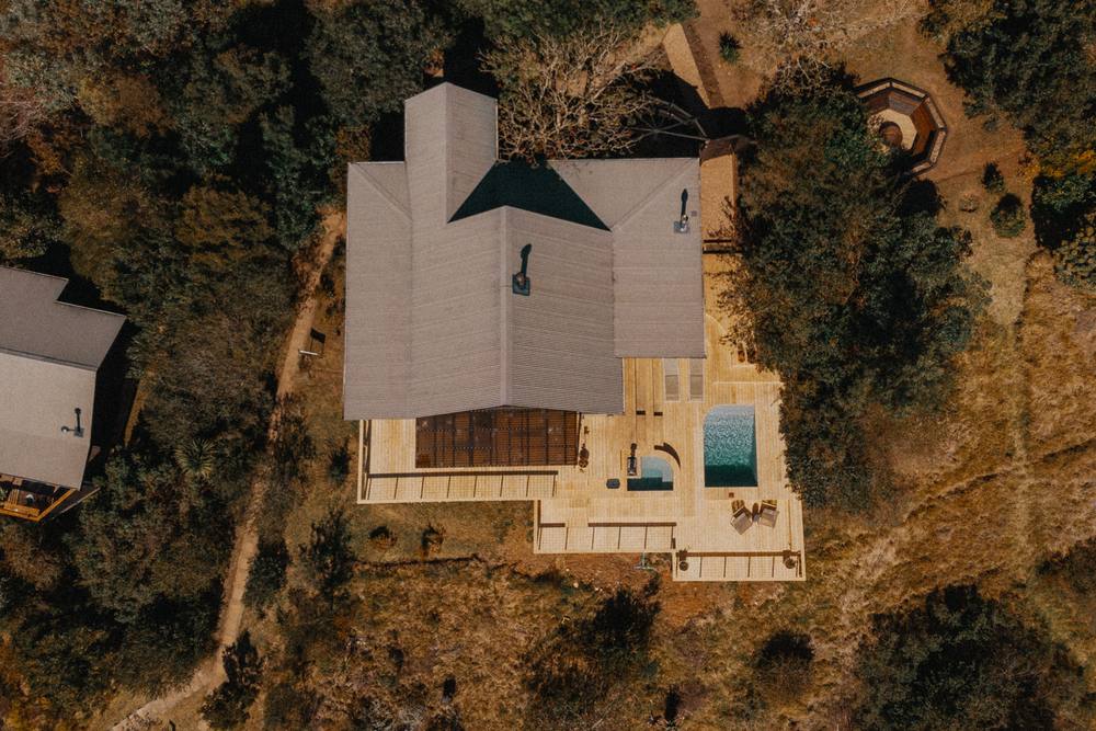 Luna from above, pool and sauna on the deck